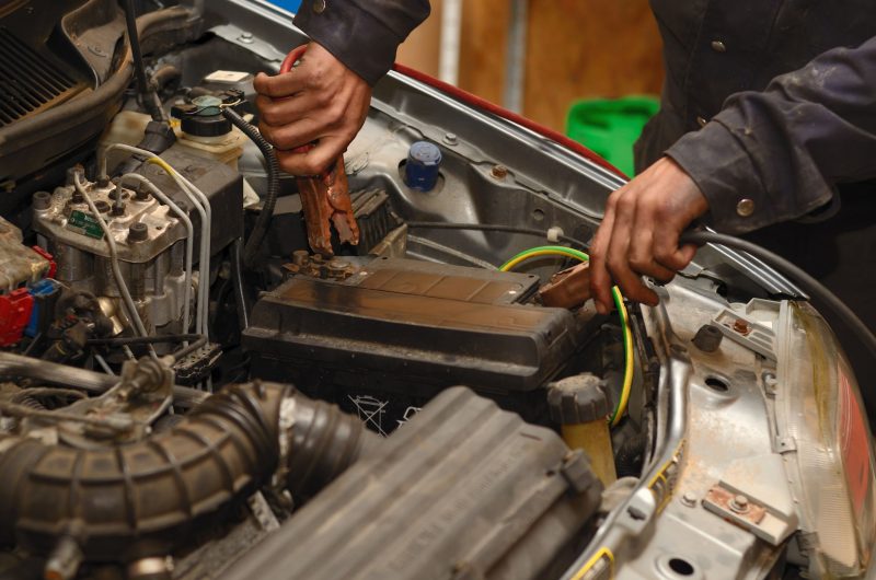 Advantages of Driving a Manual Over an Automatic Transmission