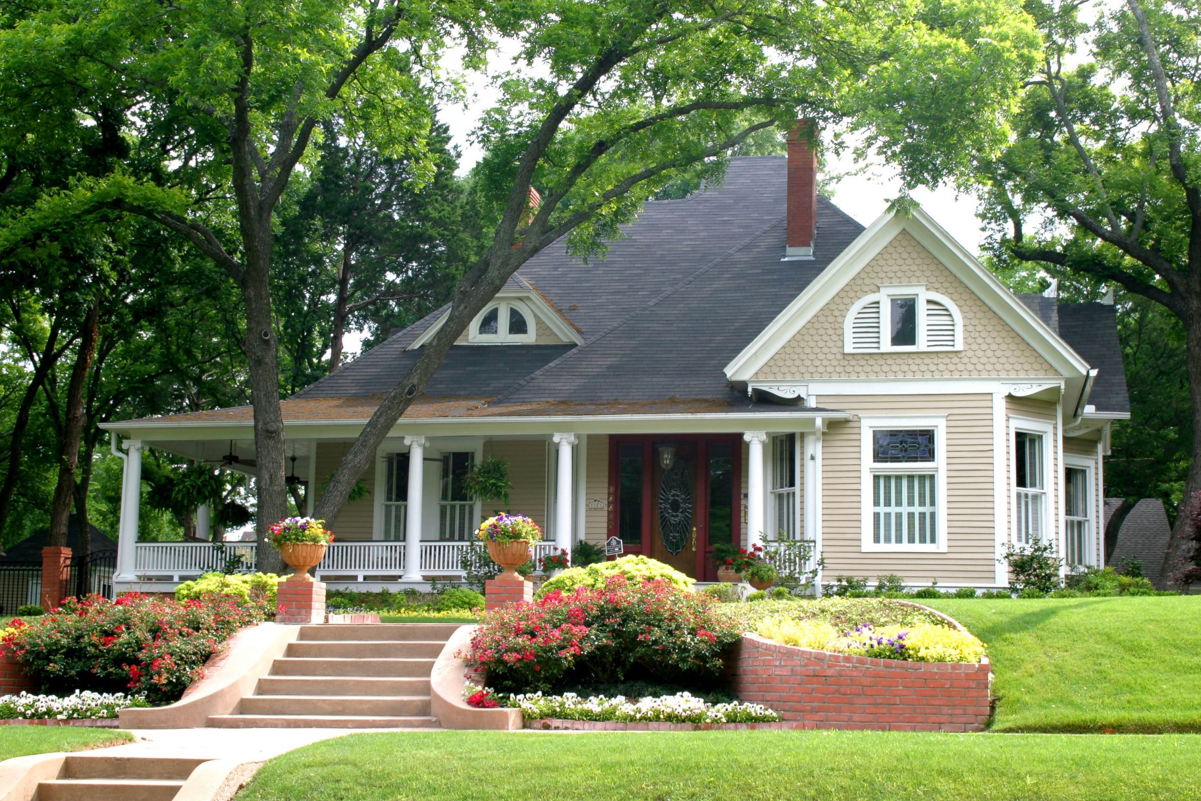 Showing Money to Homeowners Often Leads to Faster House Sales