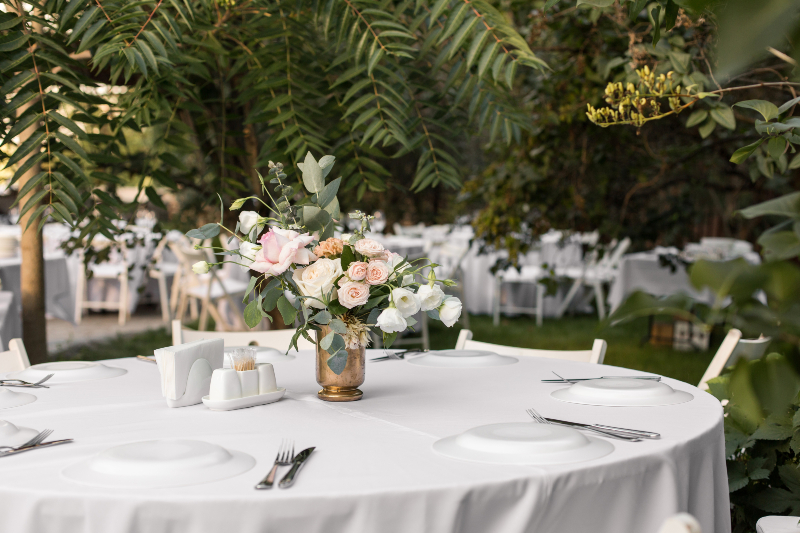 Wholesale Bridal Blooms: Tips For An Affordable Gorgeous Wedding