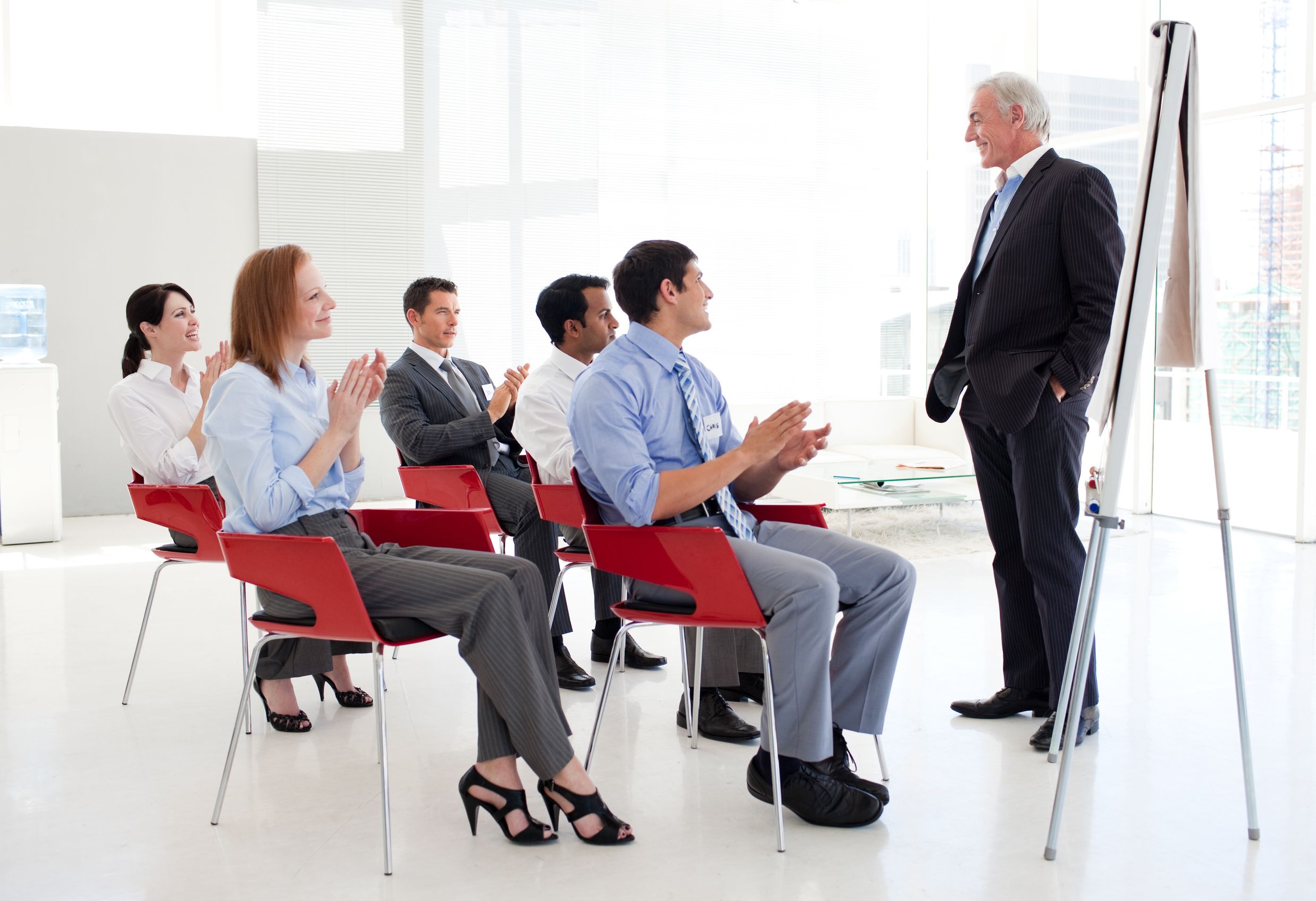 Benefit of Hiring a Professional Motivational and Keynote Speaker