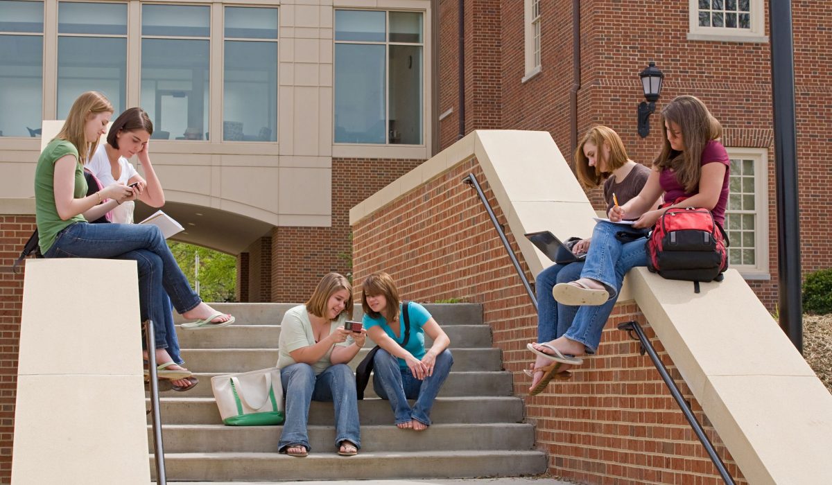 3 Community Features of Student Apartments Near Texas State University