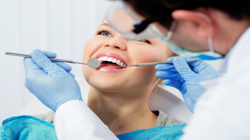 What Qualities Should You Look For in a Dentist in Northbrook?