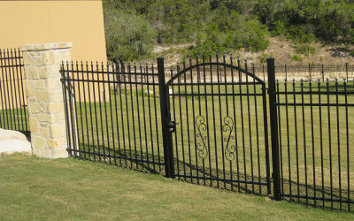 4 Ways Fencing Iron Works In San Antonio, TX, Elevate Your Home’s Privacy