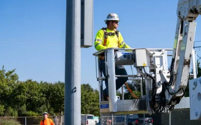 Choosing the right commercial parking lot lights improves safety and energy savings